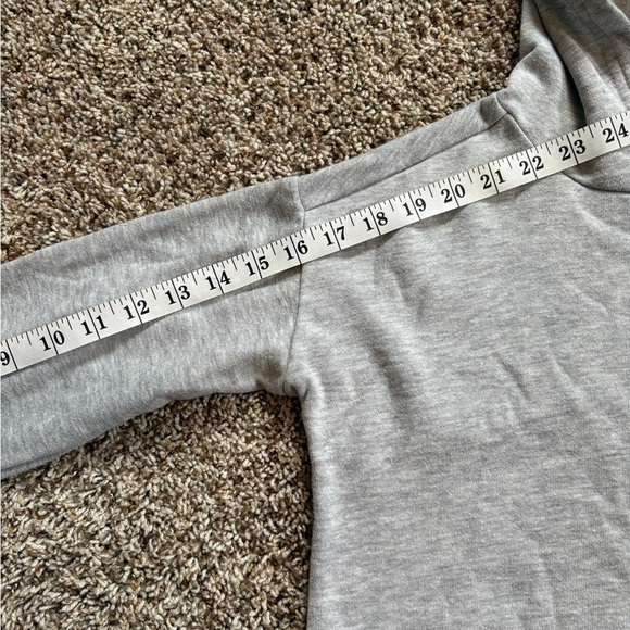 🤍5 for 20$ Colorful Planet Girls Bundle of 2 Cropped Hoodies Size 7/8 - Picture 4 of 7